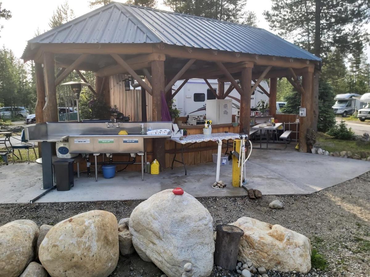 Blue River Cabins & Campgrounds Extérieur photo